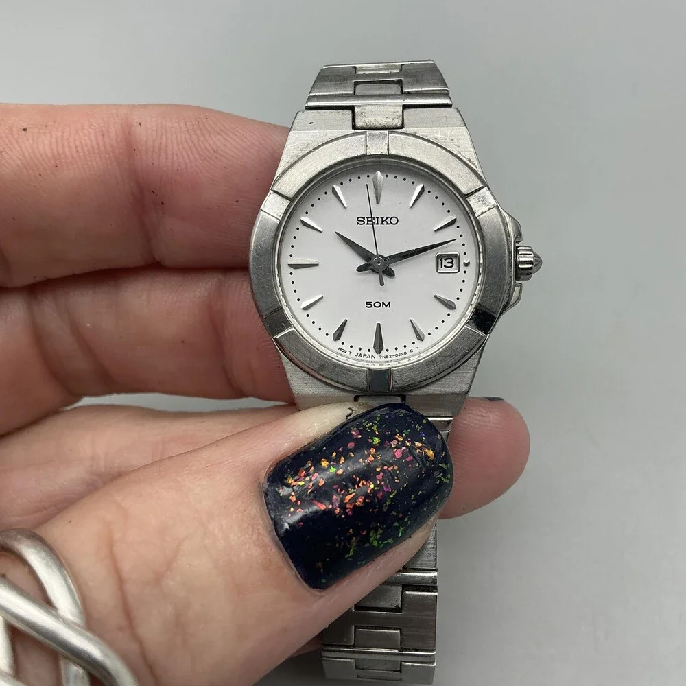 Seiko 7N82-6F50 Womens Watch 25mm White Dial Silver Tone Date New Battery 6